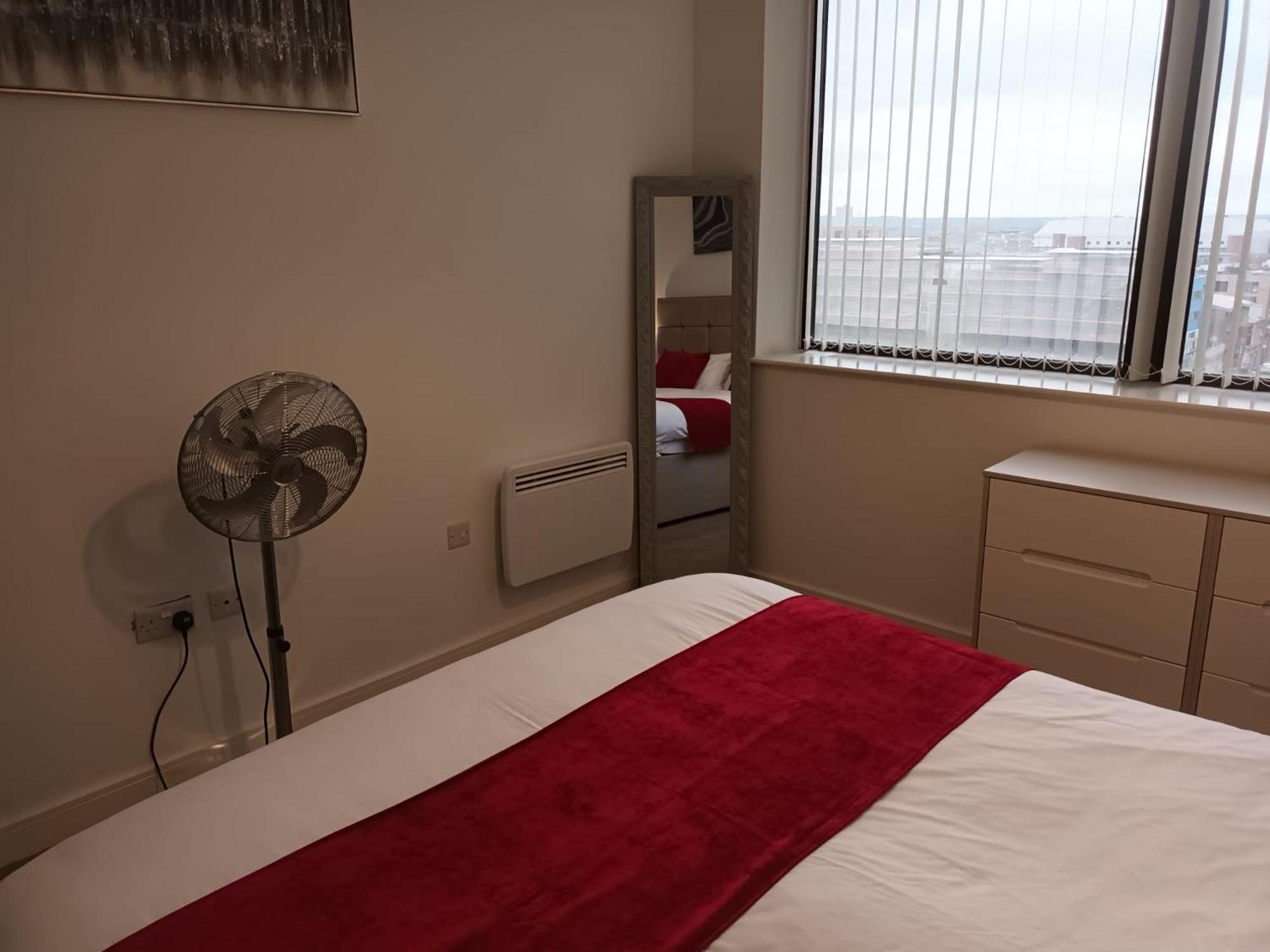 Central Birmingham Apartment - Broad Street Esterno foto